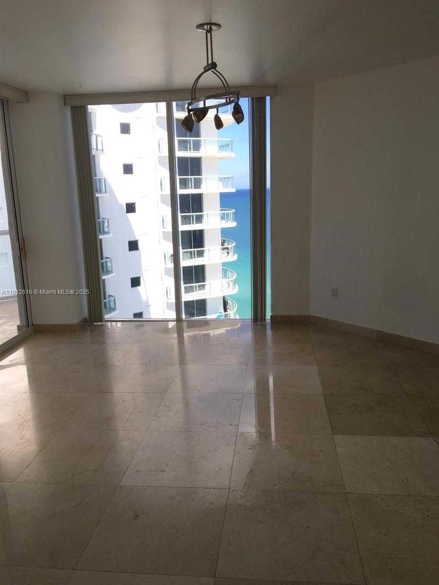 Small Image of 18671 #2204, Sunny Isles Beach Number 13