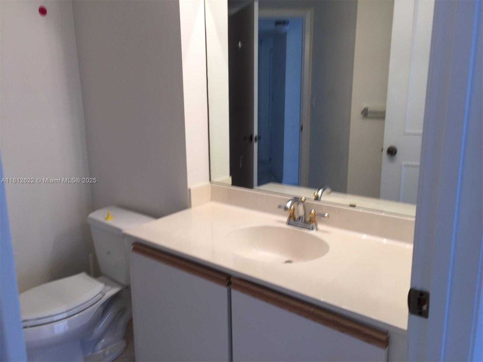 Small Image of 540 BRICKELL KEY DR #1408, Miami Number 23