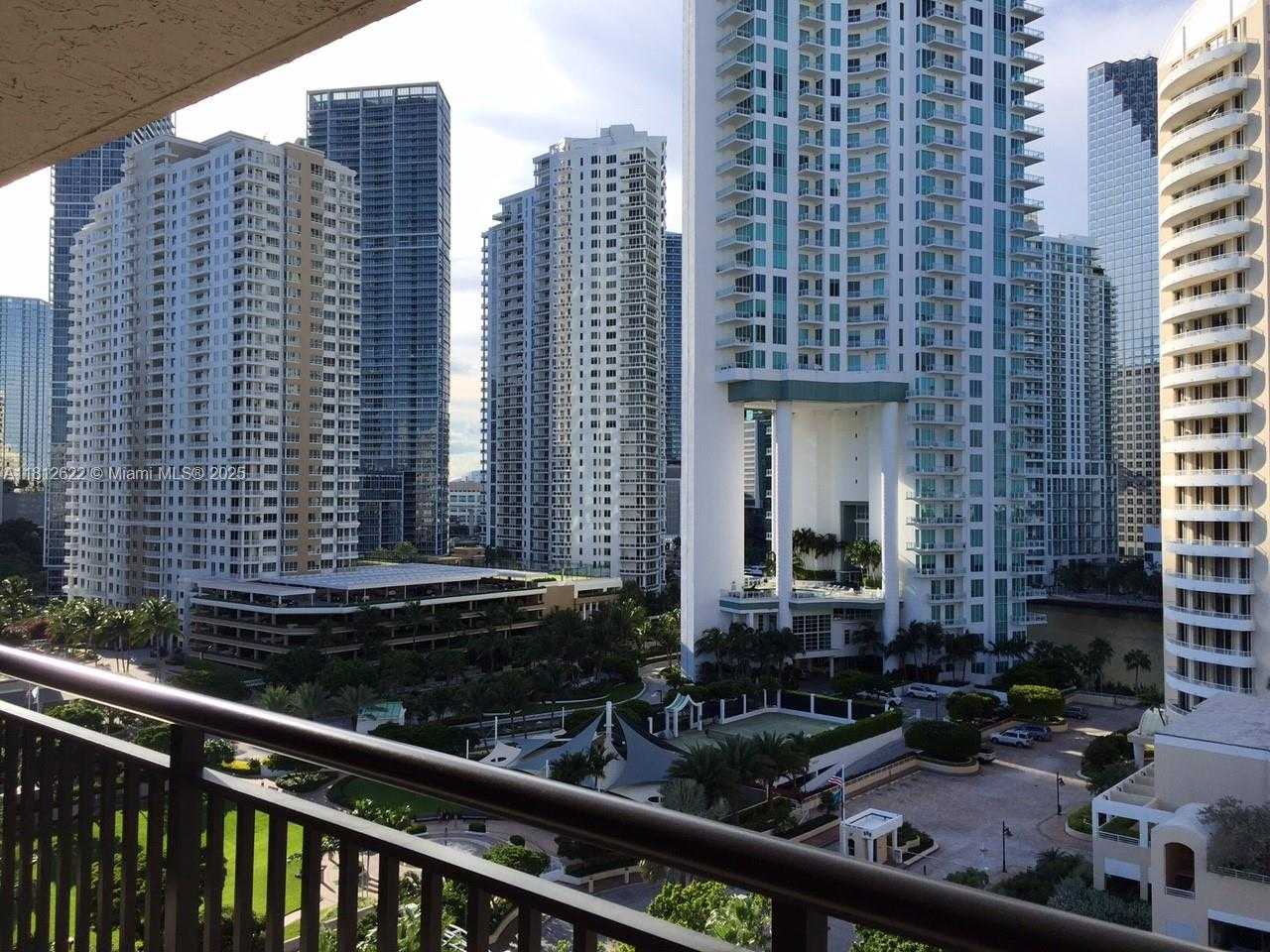 Small Image of 540 BRICKELL KEY DR #1408, Miami Number 41
