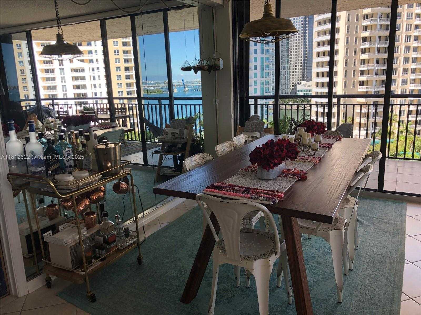 Small Image of 540 BRICKELL KEY DR #1408, Miami Number 46