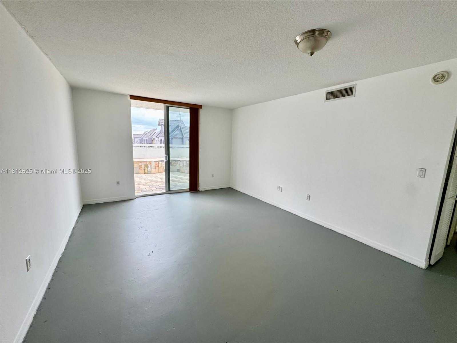 Small Image of 900 SOUTH WEST 8TH ST #508, Miami Number 13