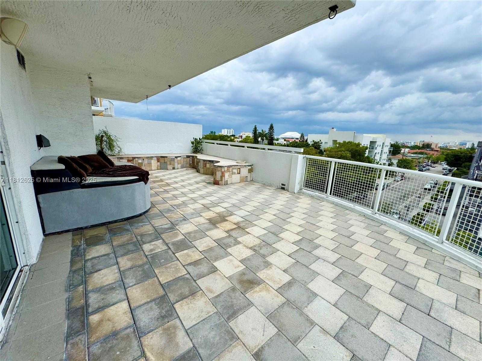Small Image of 900 SOUTH WEST 8TH ST #508, Miami Number 5