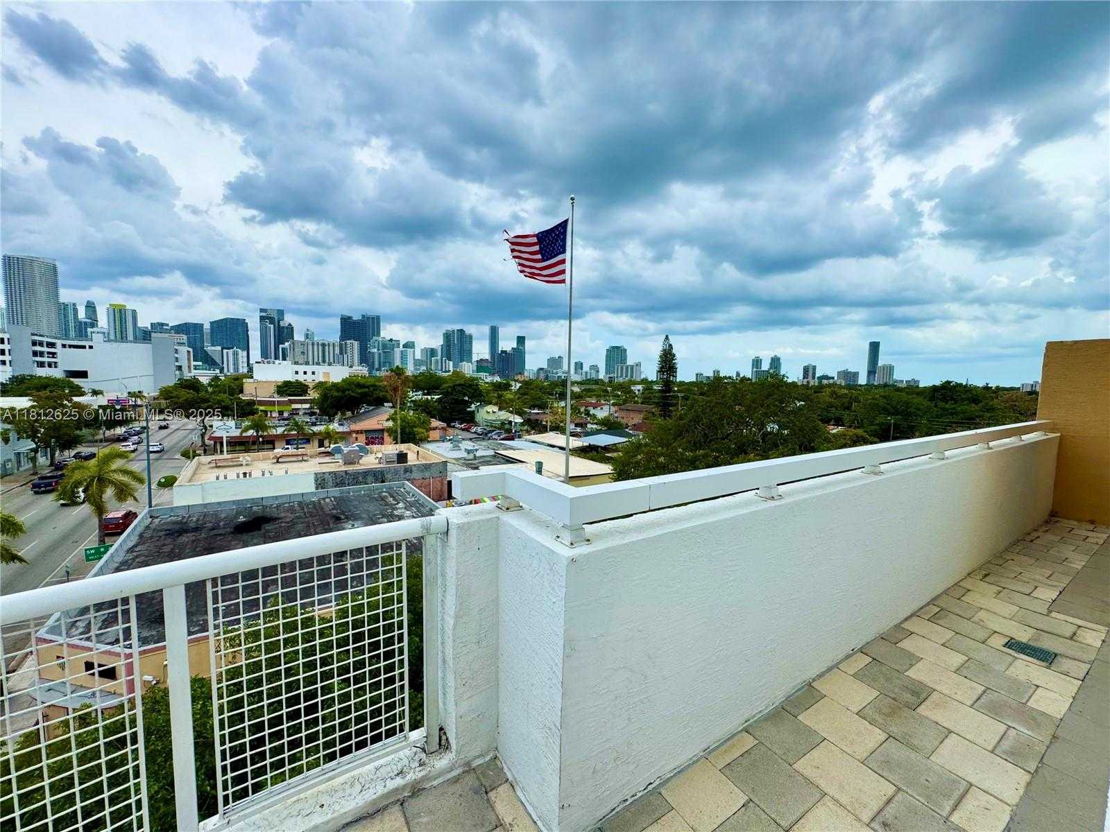 Small Image of 900 SOUTH WEST 8TH ST #508, Miami Number 8