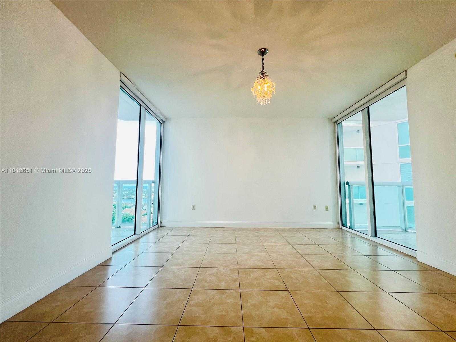 Small Image of 19400 TURNBERRY WAY #1132, Aventura Number 6