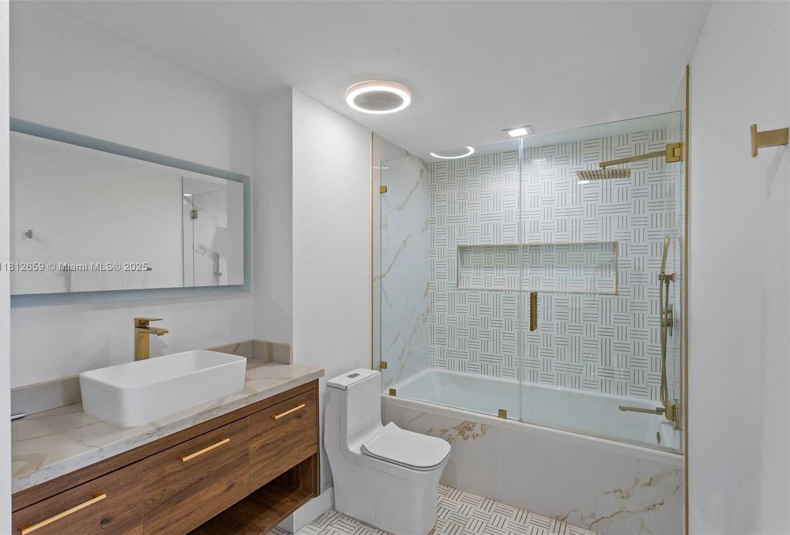 Small Image of 1060 BRICKELL AVE #2015, Miami Number 11