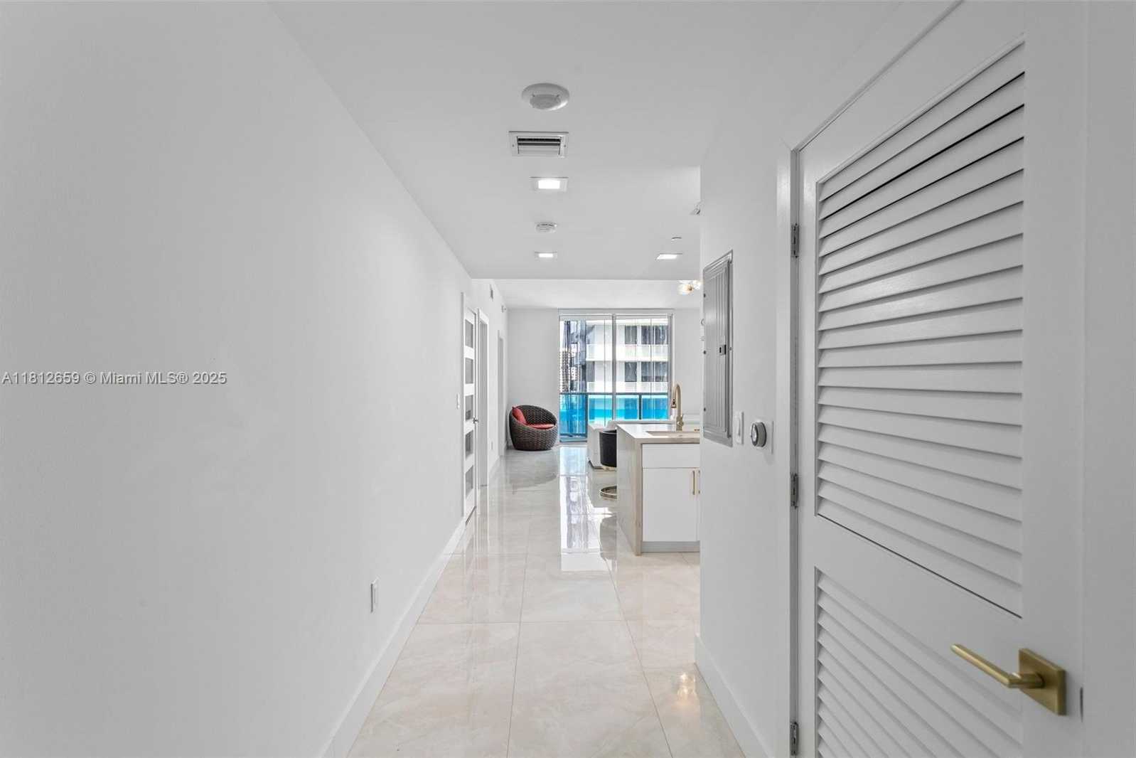 Small Image of 1060 BRICKELL AVE #2015, Miami Number 2