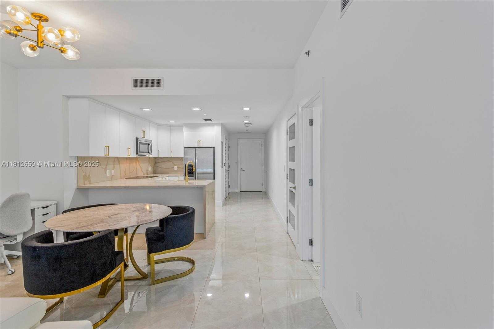 Small Image of 1060 BRICKELL AVE #2015, Miami Number 5