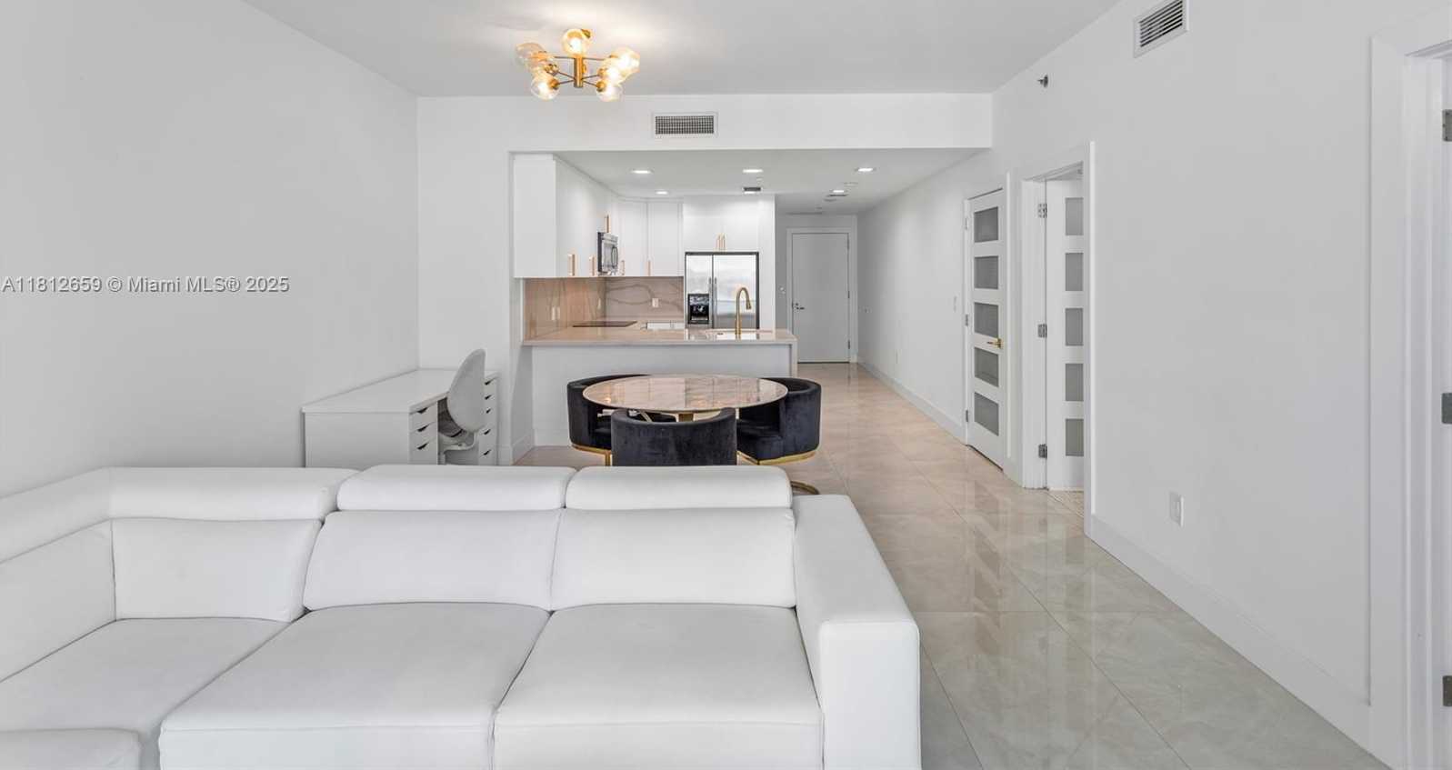 Small Image of 1060 BRICKELL AVE #2015, Miami Number 7