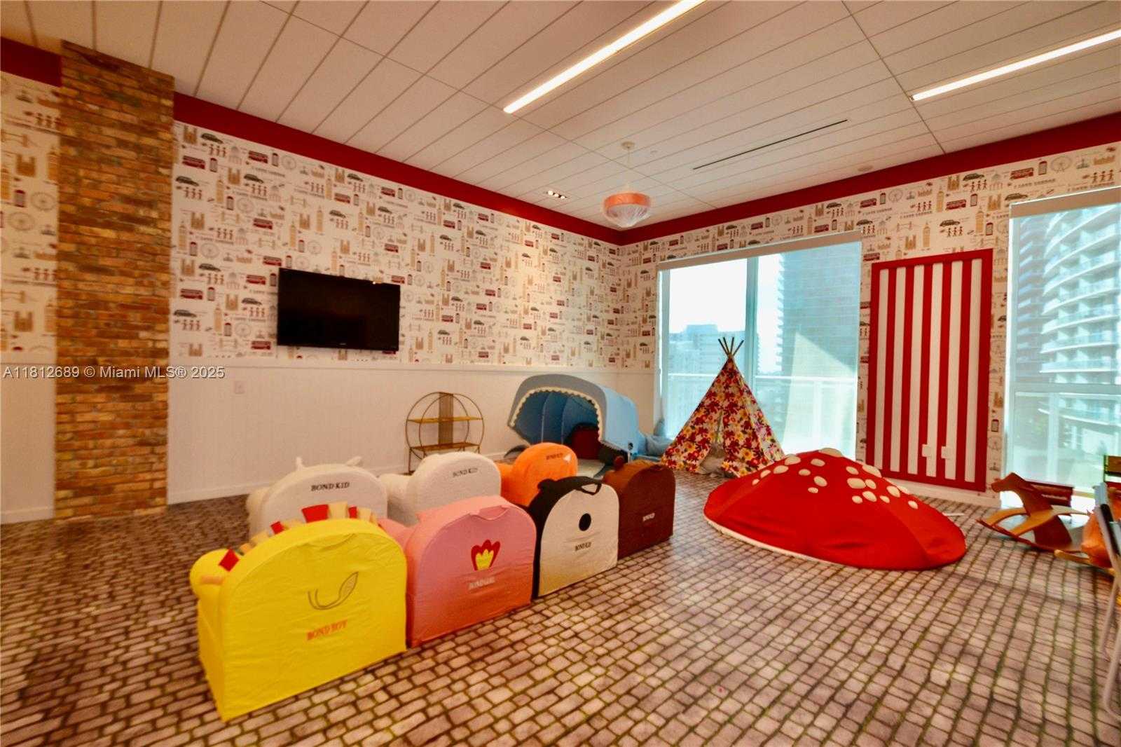 Small Image of 1080 BRICKELL AVE #2200, Miami Number 40