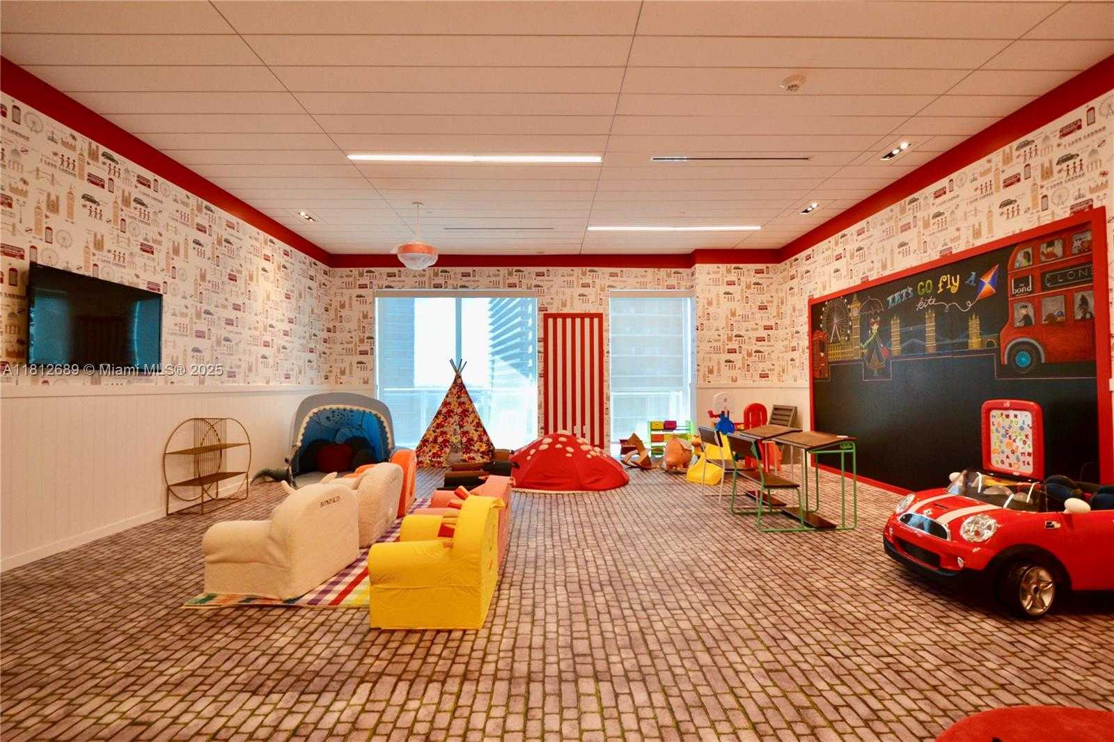 Small Image of 1080 BRICKELL AVE #2200, Miami Number 42