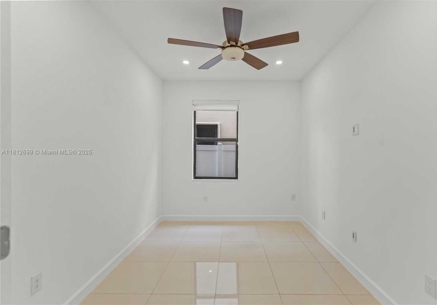 Small Image of 3502 WEST 86TH TER #3502, Hialeah Number 10