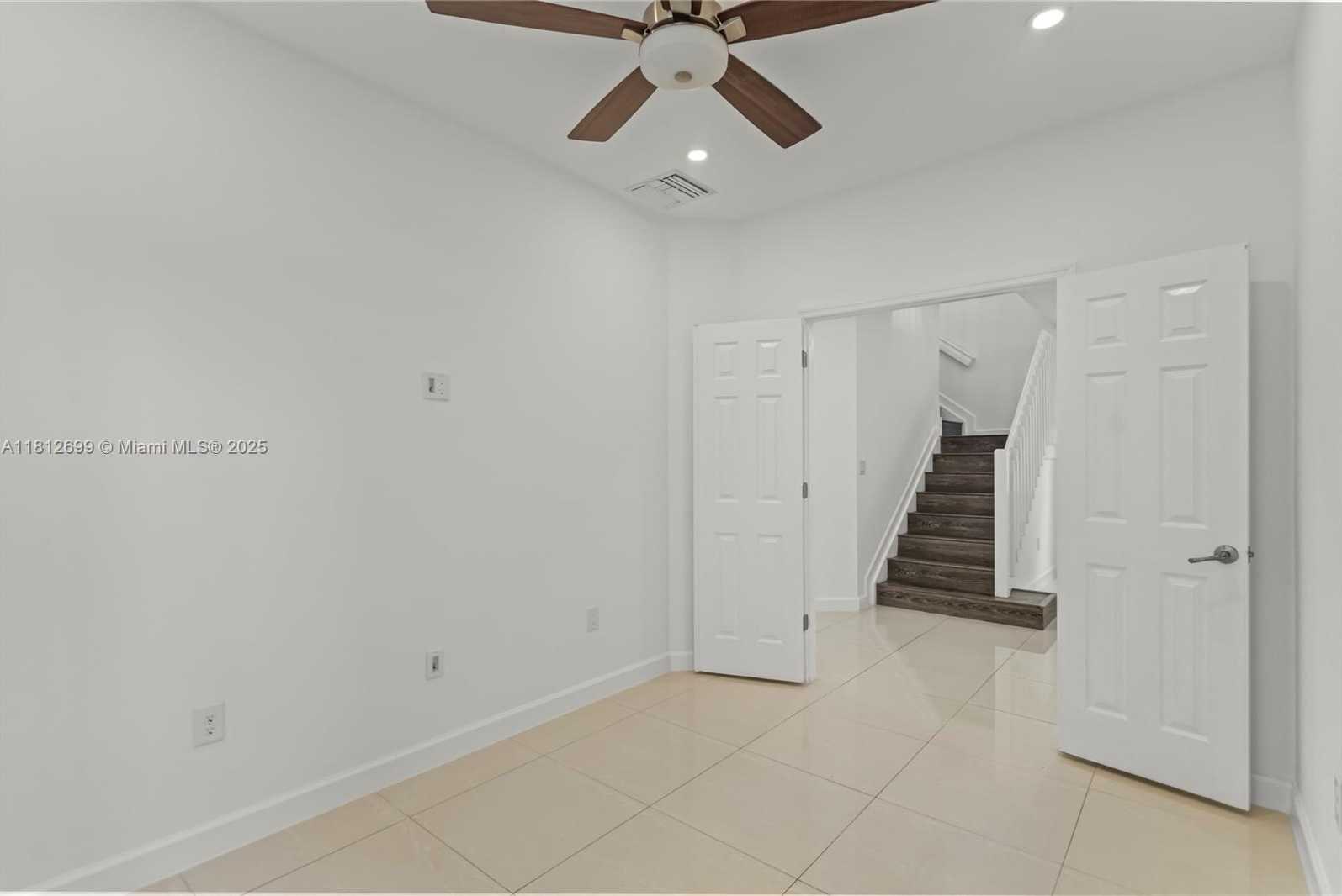 Small Image of 3502 WEST 86TH TER #3502, Hialeah Number 13