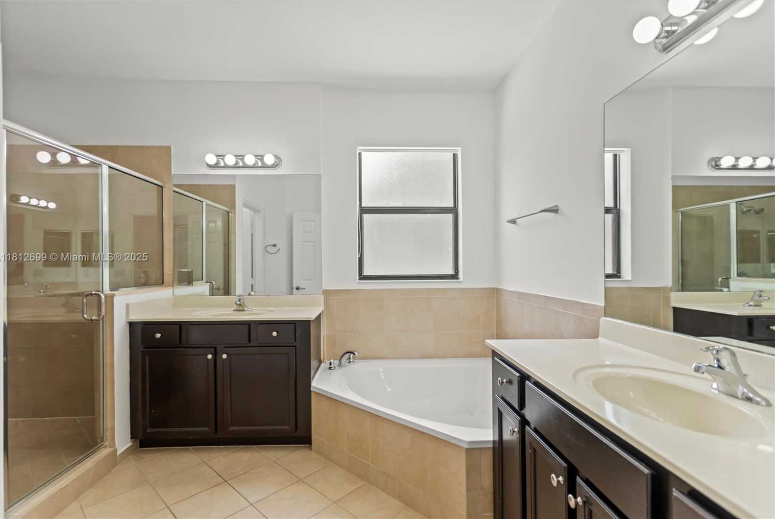Small Image of 3502 WEST 86TH TER #3502, Hialeah Number 52