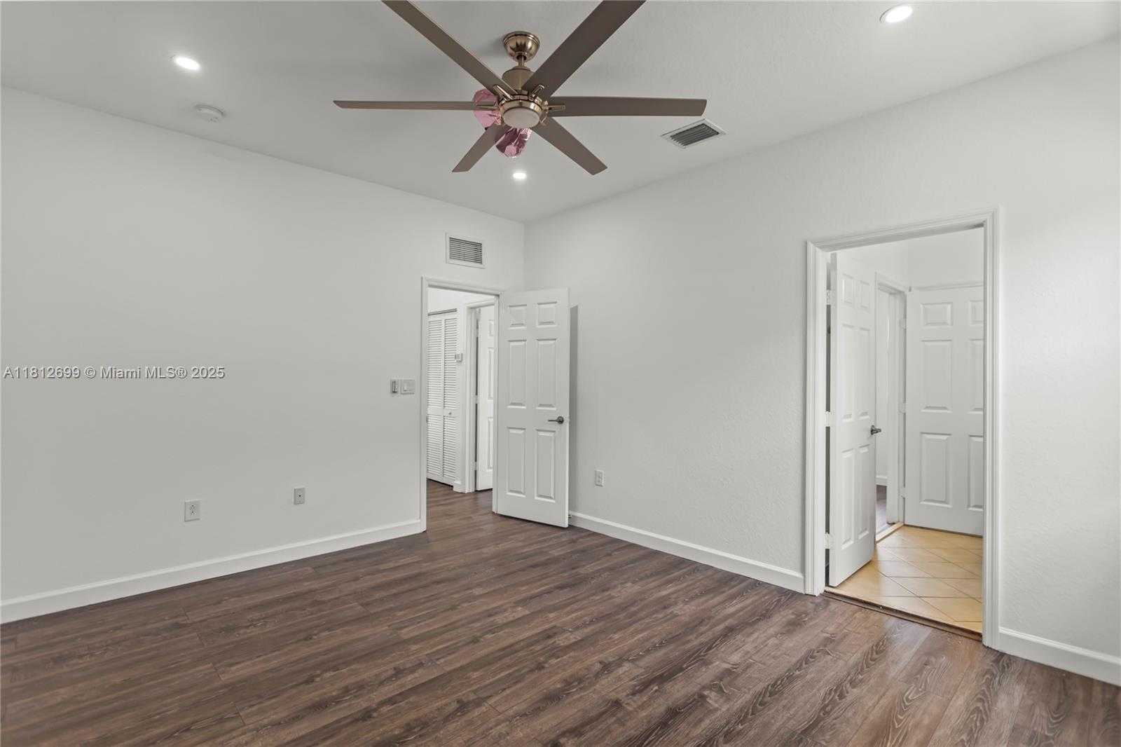 Small Image of 3502 WEST 86TH TER #3502, Hialeah Number 53