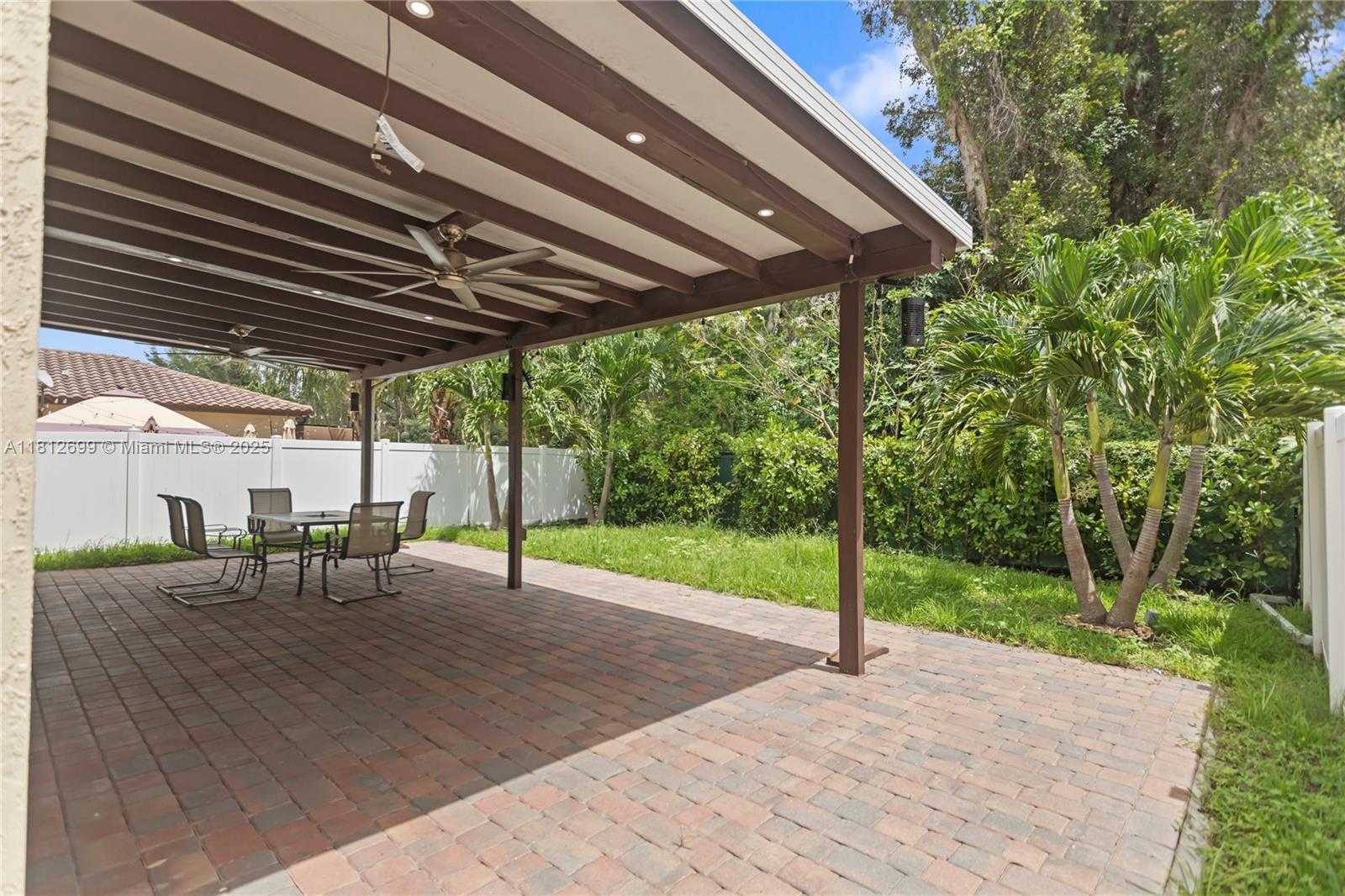 Small Image of 3502 WEST 86TH TER #3502, Hialeah Number 56