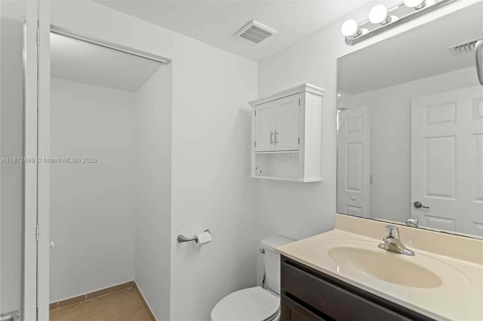 Small Image of 3502 WEST 86TH TER #3502, Hialeah Number 6
