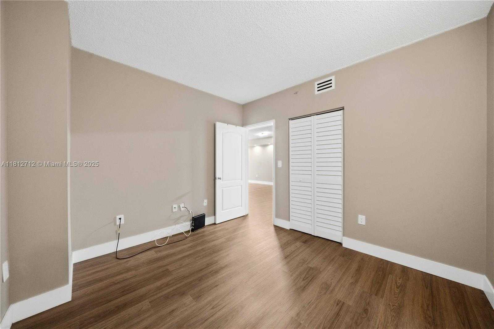 Small Image of 5091 NORTH WEST 7TH ST #907, Miami Number 11