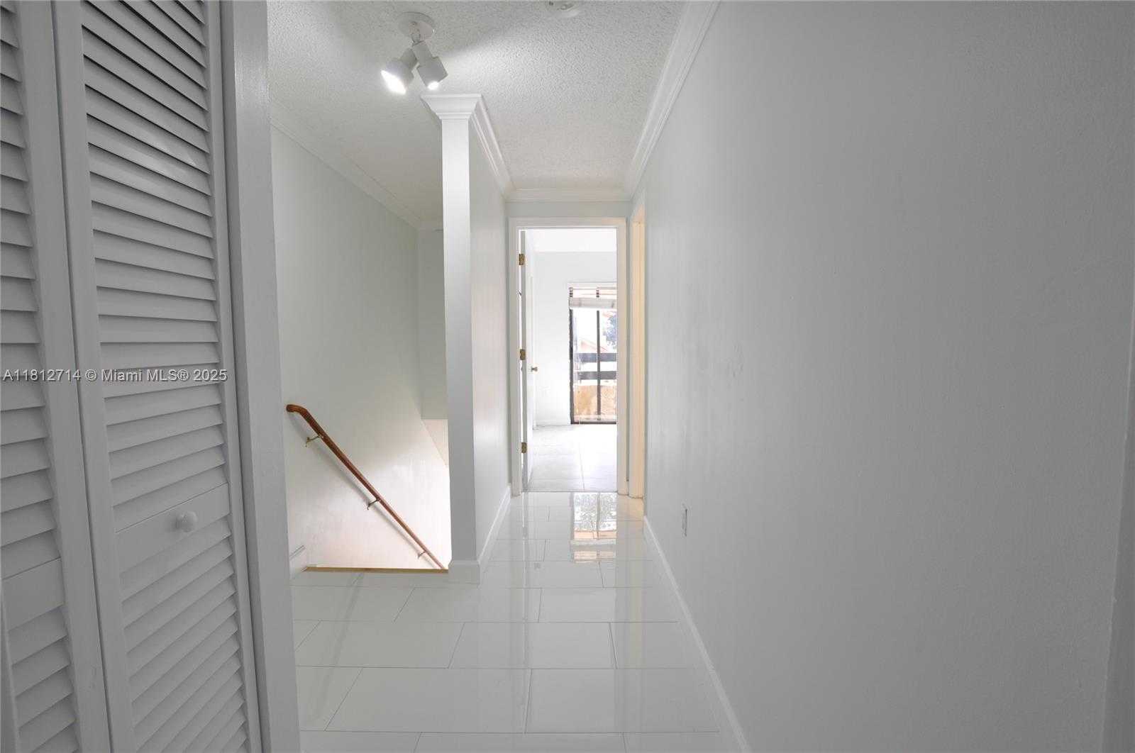 Small Image of 7804 SOUTH WEST 102ND LN, Miami Number 11