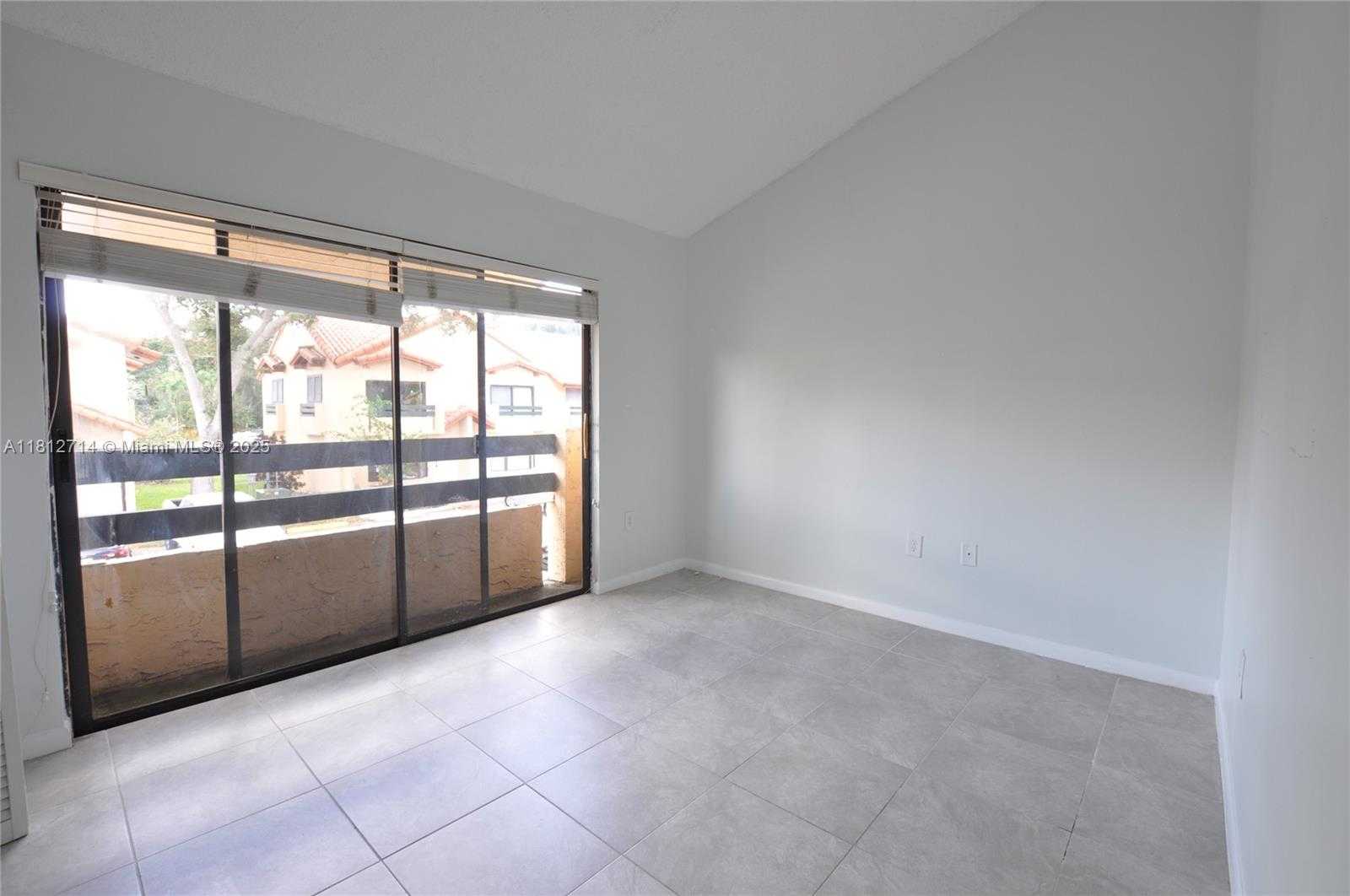 Small Image of 7804 SOUTH WEST 102ND LN, Miami Number 15