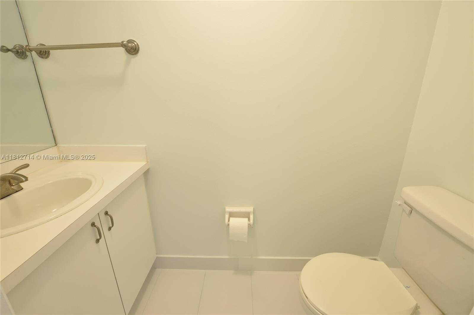Small Image of 7804 SOUTH WEST 102ND LN, Miami Number 17