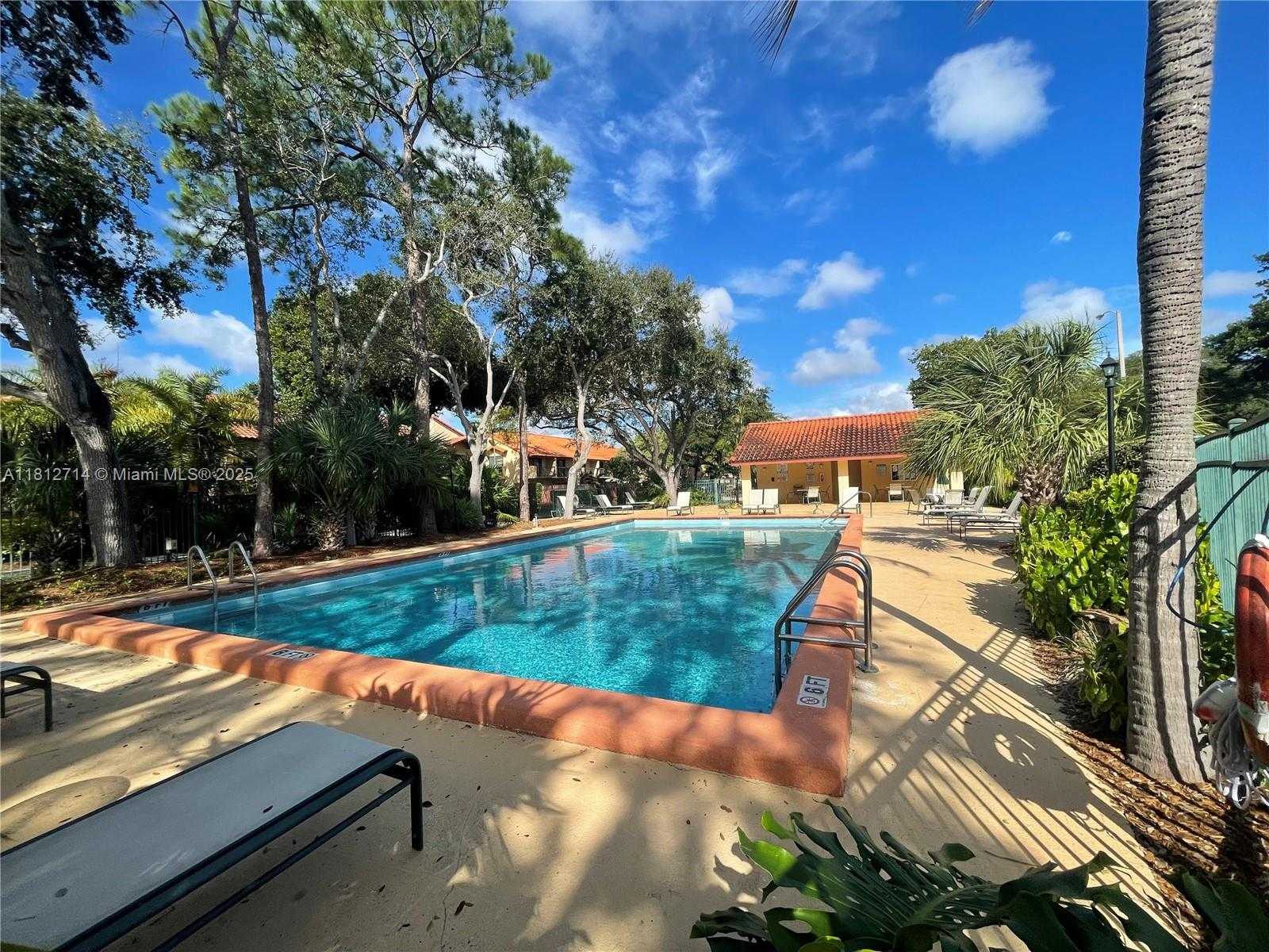 Small Image of 7804 SOUTH WEST 102ND LN, Miami Number 18
