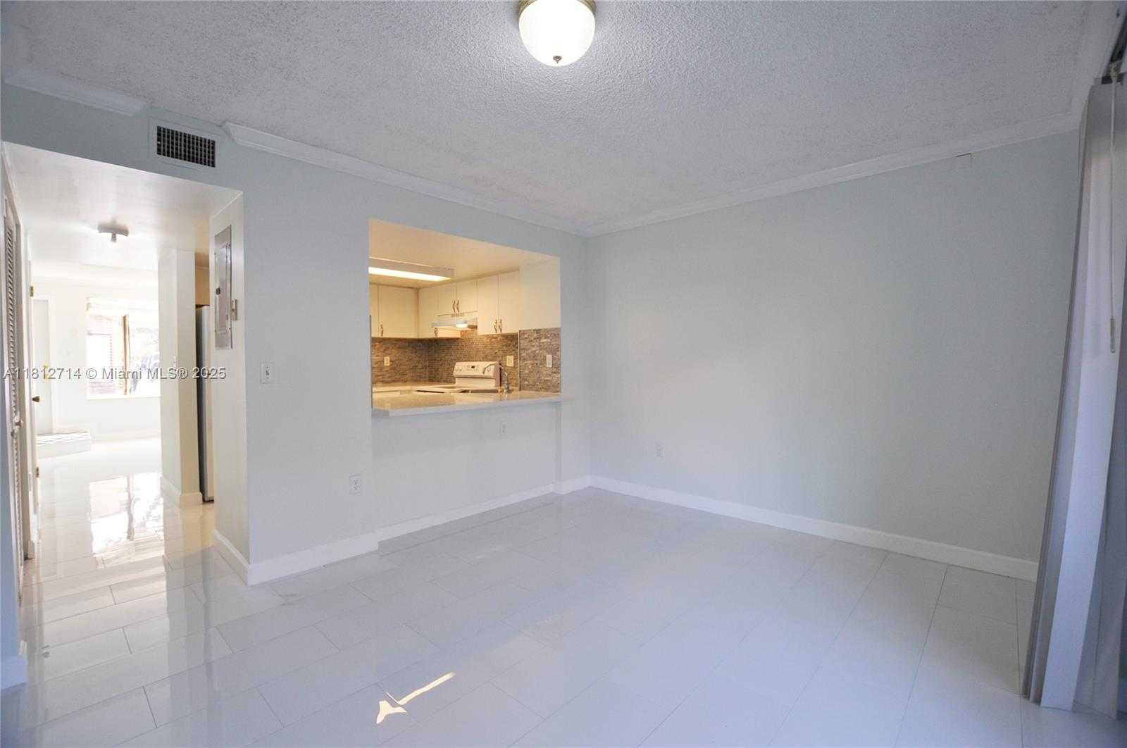Small Image of 7804 SOUTH WEST 102ND LN, Miami Number 8