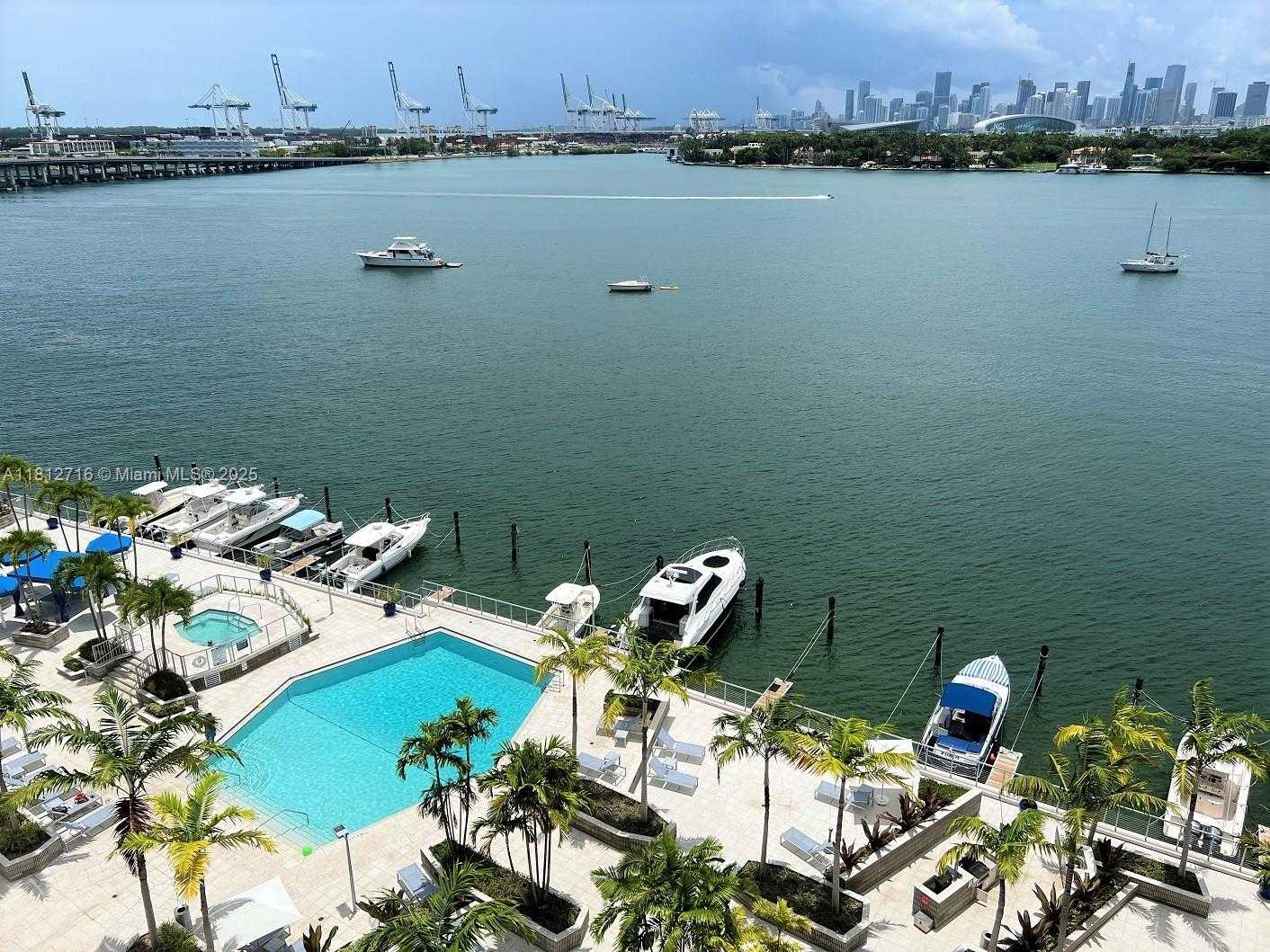 Small Image of 800 WEST AVE #PH-31, Miami Beach Number 25