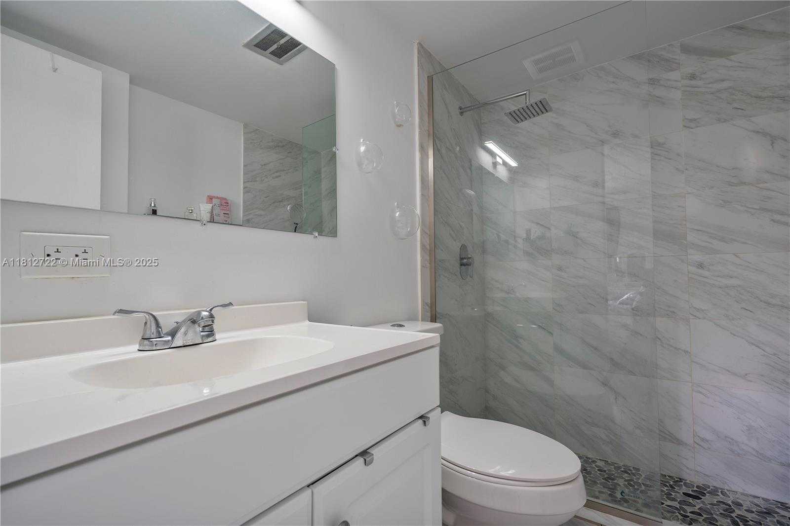 Small Image of 9700 EAST BAY HARBOR DR #405, Bay Harbor Islands Number 7