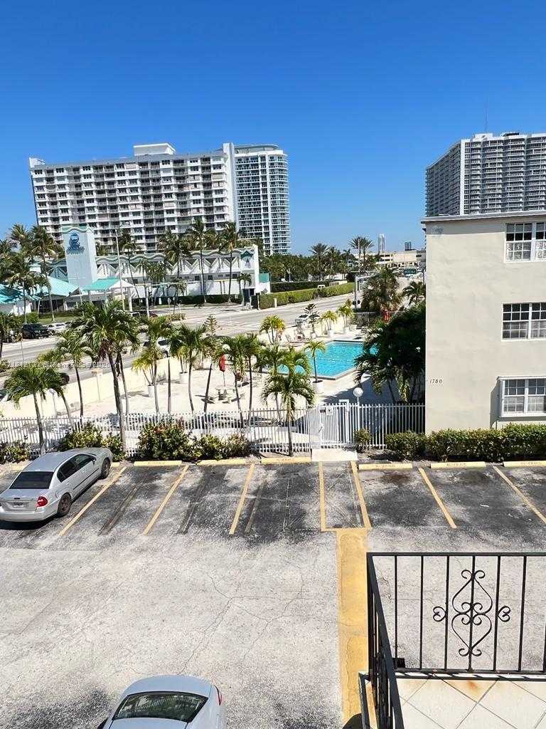 Small Image of 1770 79TH ST CSWY #D307, North Bay Village Number 14