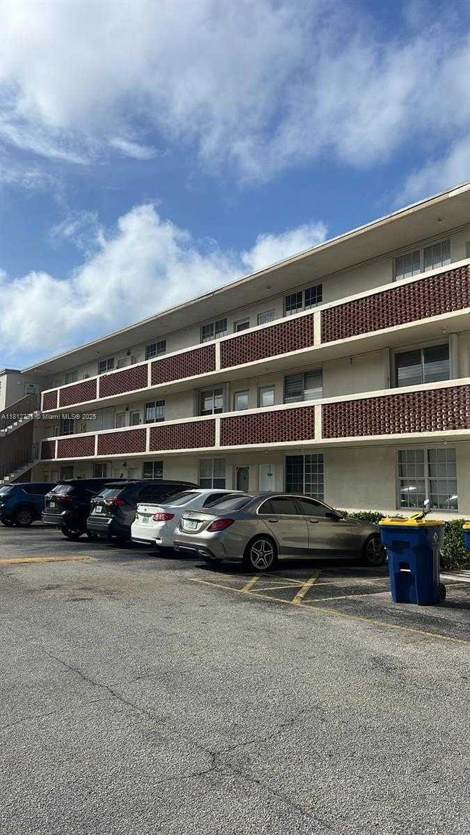 Small Image of 1770 79TH ST CSWY #D307, North Bay Village Number 16
