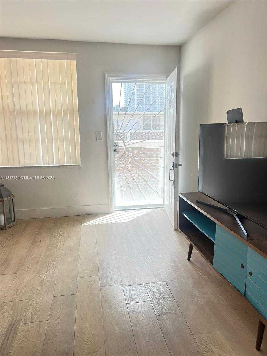 Small Image of 1770 79TH ST CSWY #D307, North Bay Village Number 4