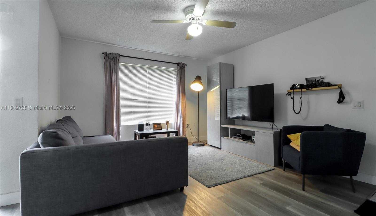 Small Image of 10371 SOUTH WEST 150TH PL #5107, Miami Number 4