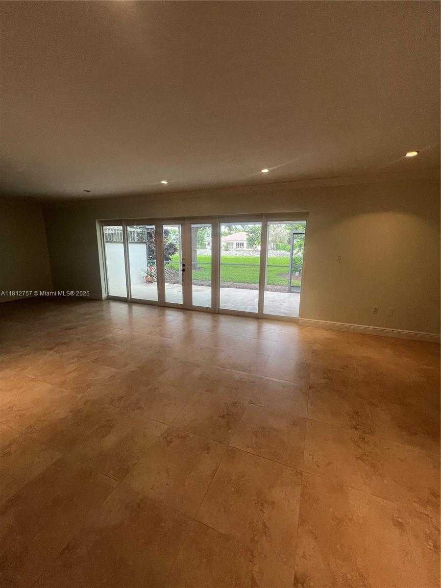 Small Image of 8110 SOUTH WEST 83RD ST, Miami Number 2