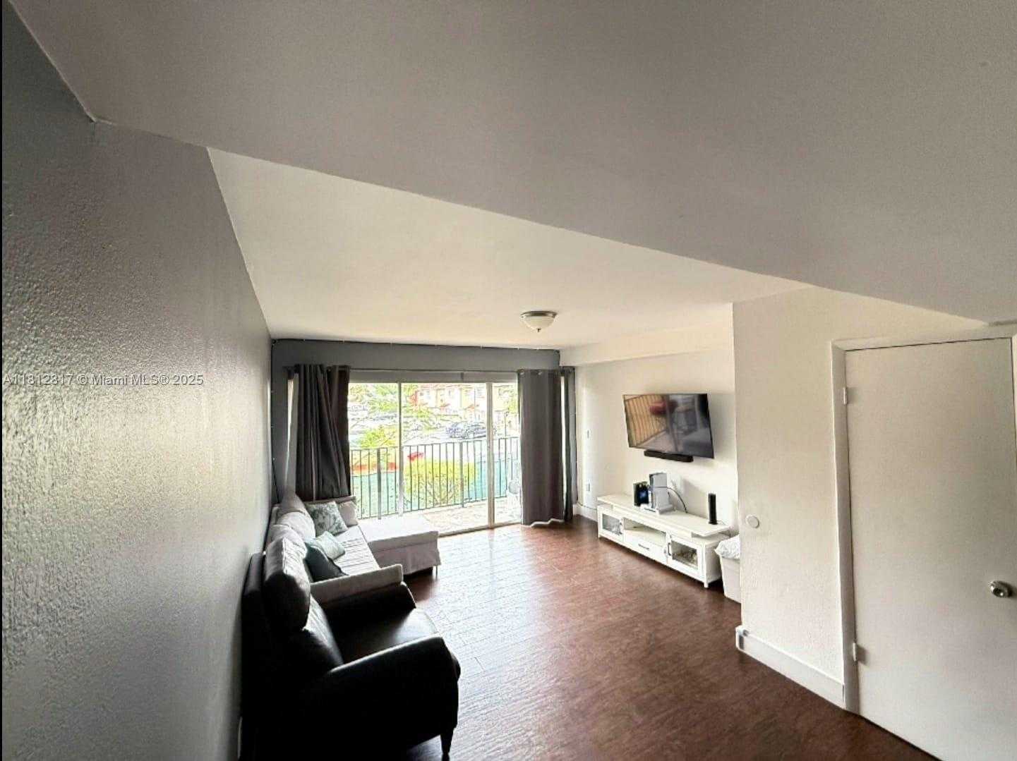 Small Image of 231 NORTH WEST 109TH AVE #209, Miami Number 13