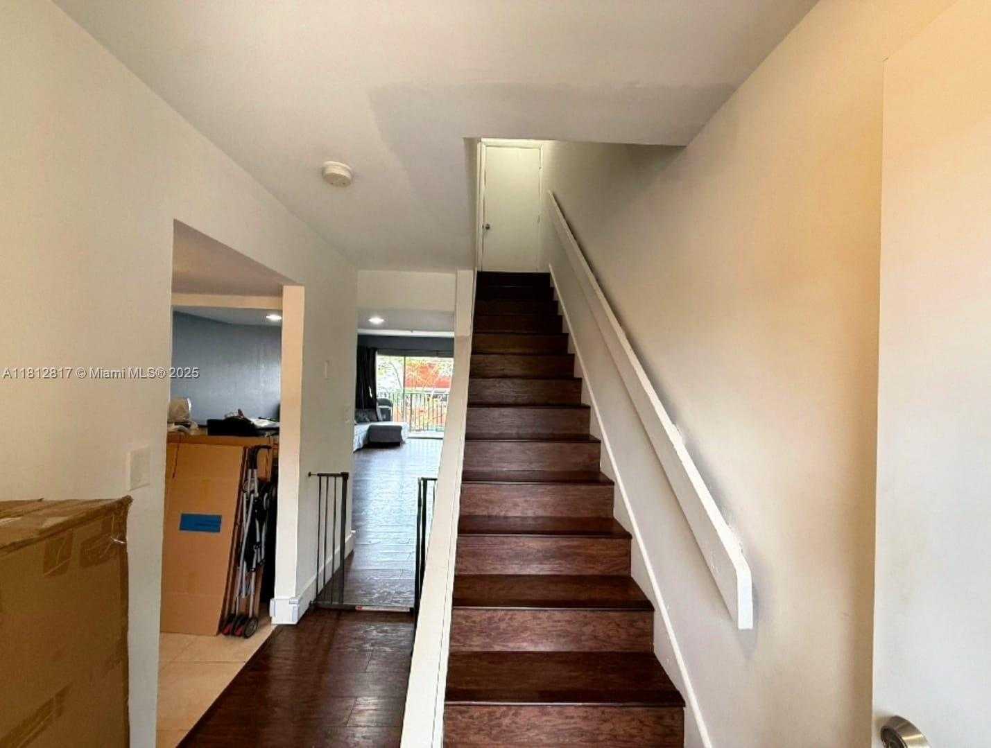Small Image of 231 NORTH WEST 109TH AVE #209, Miami Number 7