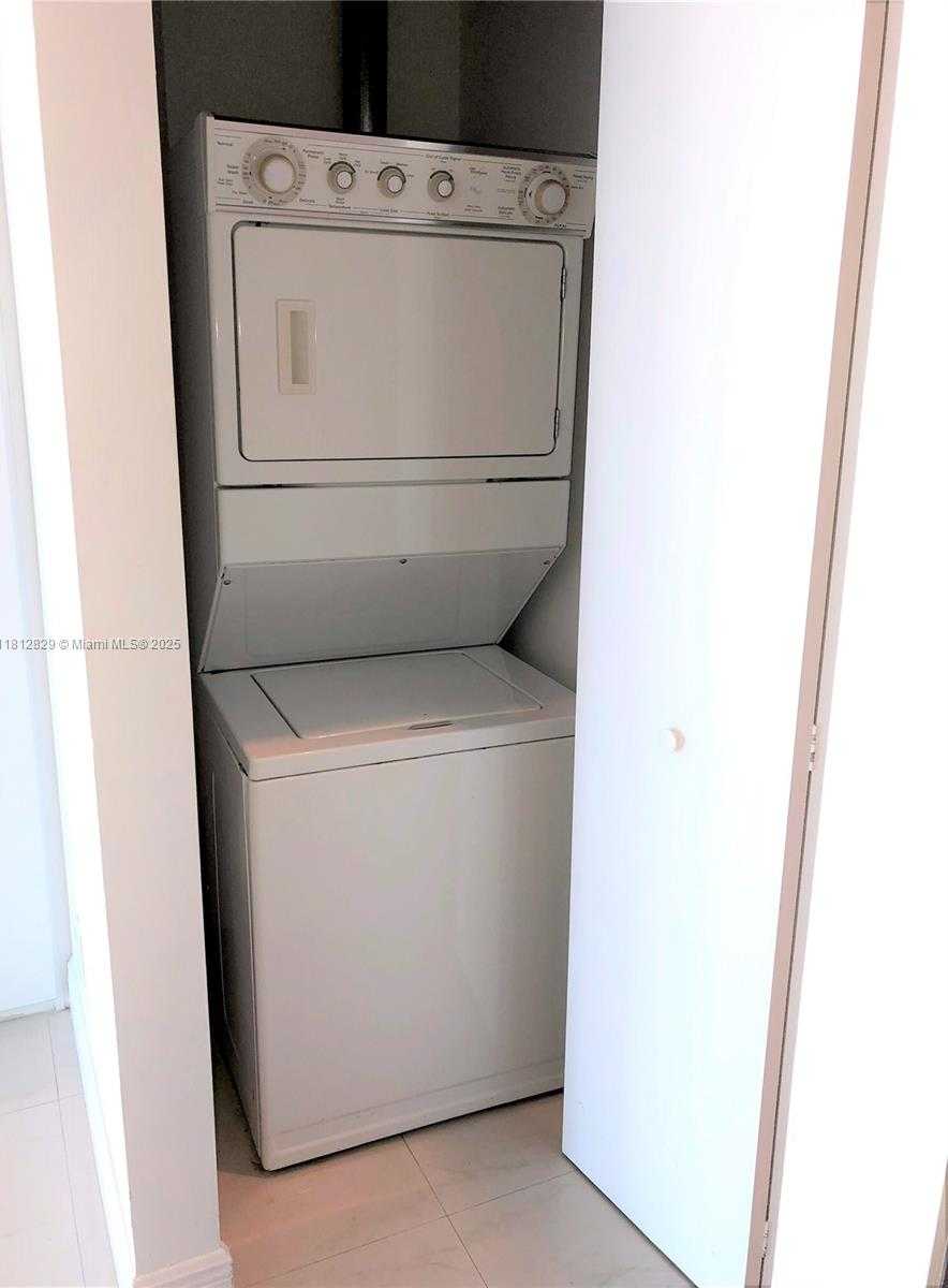 Small Image of 3029 NORTH EAST 188TH ST #911, Aventura Number 14