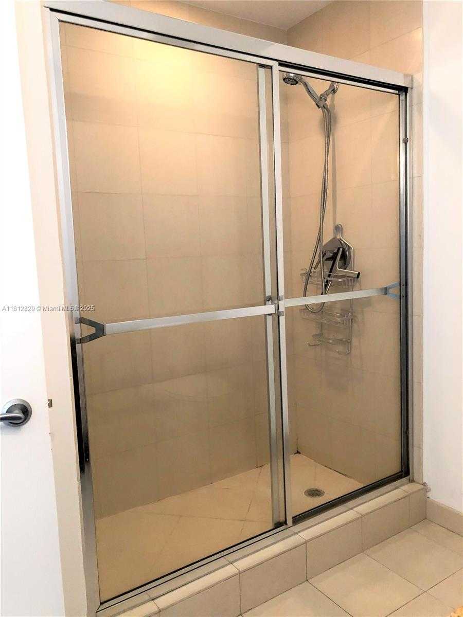 Small Image of 3029 NORTH EAST 188TH ST #911, Aventura Number 17