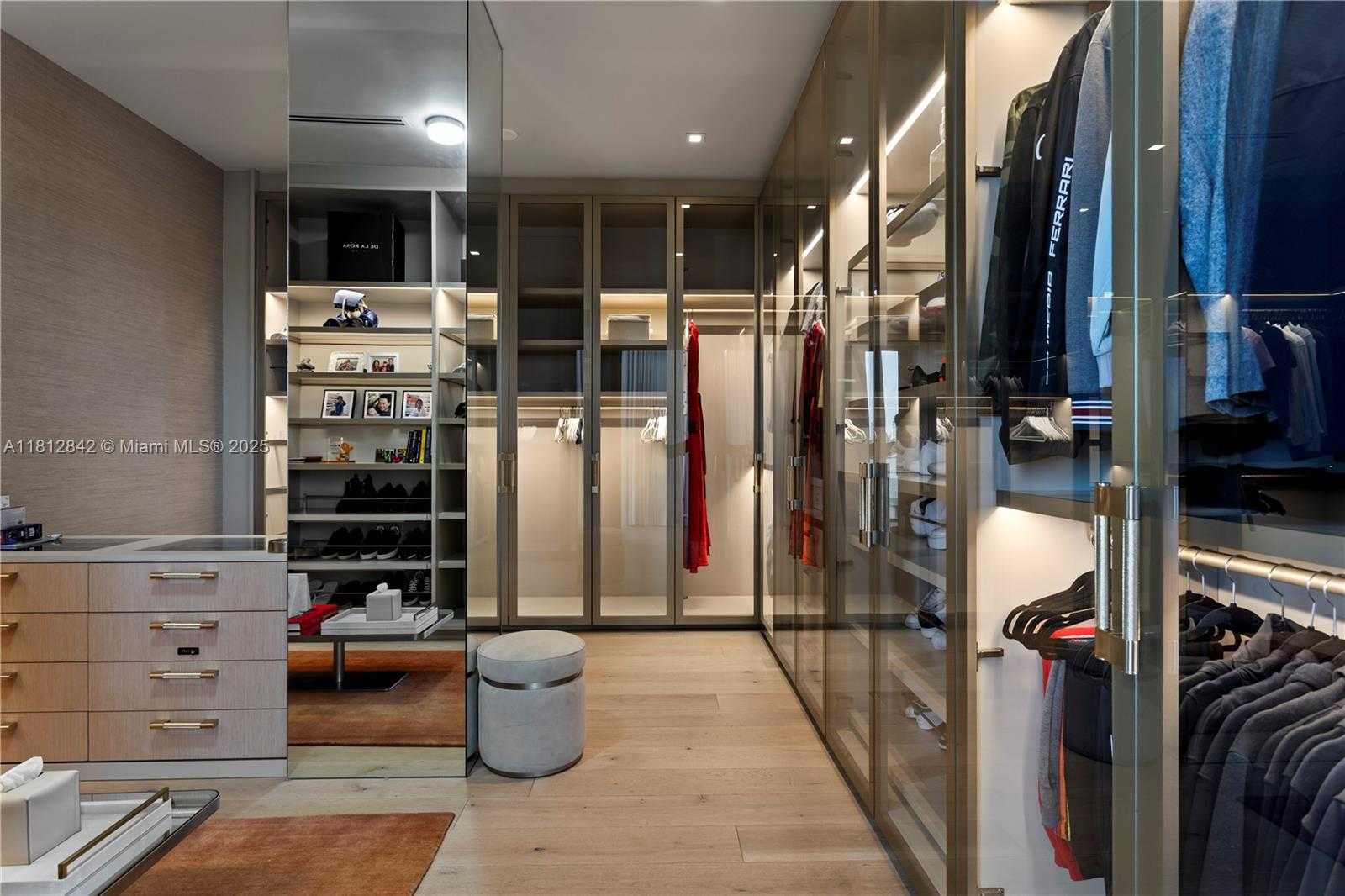 Small Image of 25 EAST RIVO ALTO DR, Miami Beach Number 22