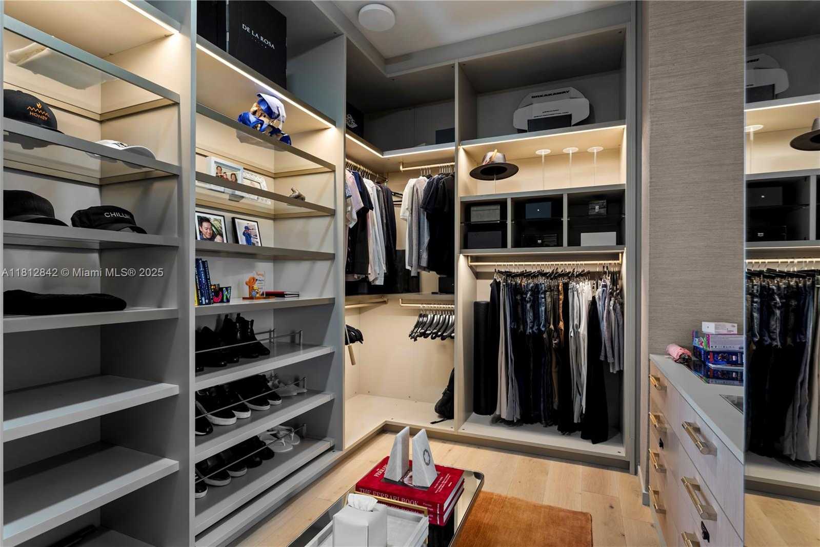 Small Image of 25 EAST RIVO ALTO DR, Miami Beach Number 23