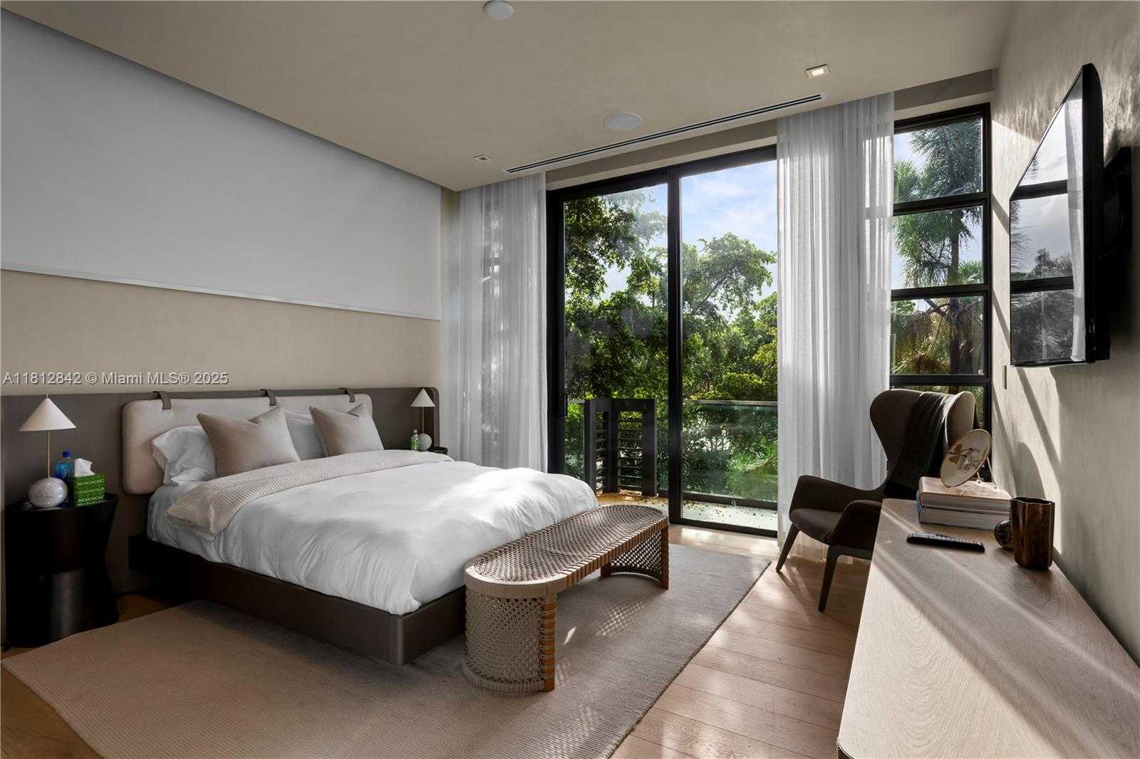 Small Image of 25 EAST RIVO ALTO DR, Miami Beach Number 30