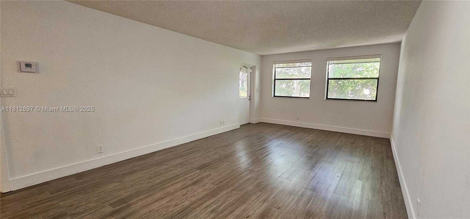 Small Image of 8100 GENEVA CT #540, Doral Number 4