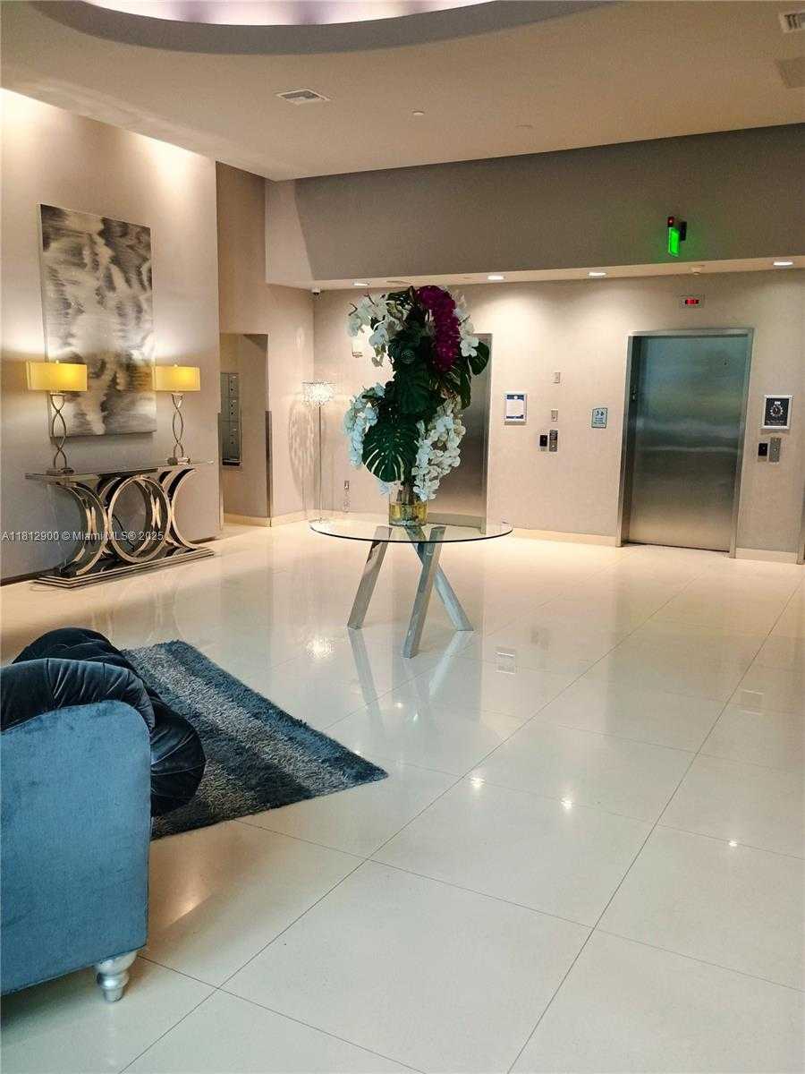 Small Image of 275 NORTH EAST 18TH ST #303, Miami Number 12