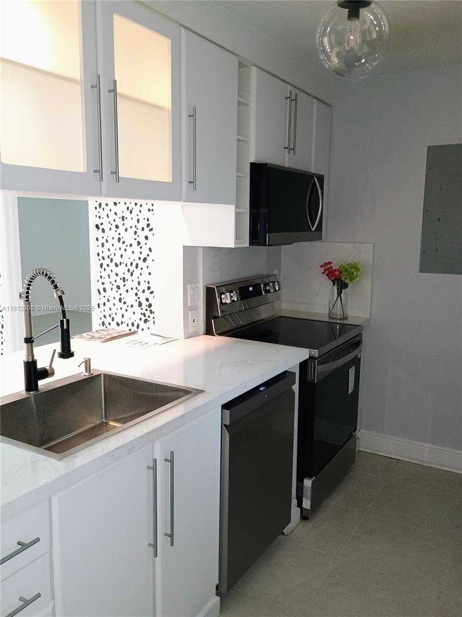 Small Image of 275 NORTH EAST 18TH ST #303, Miami Number 18