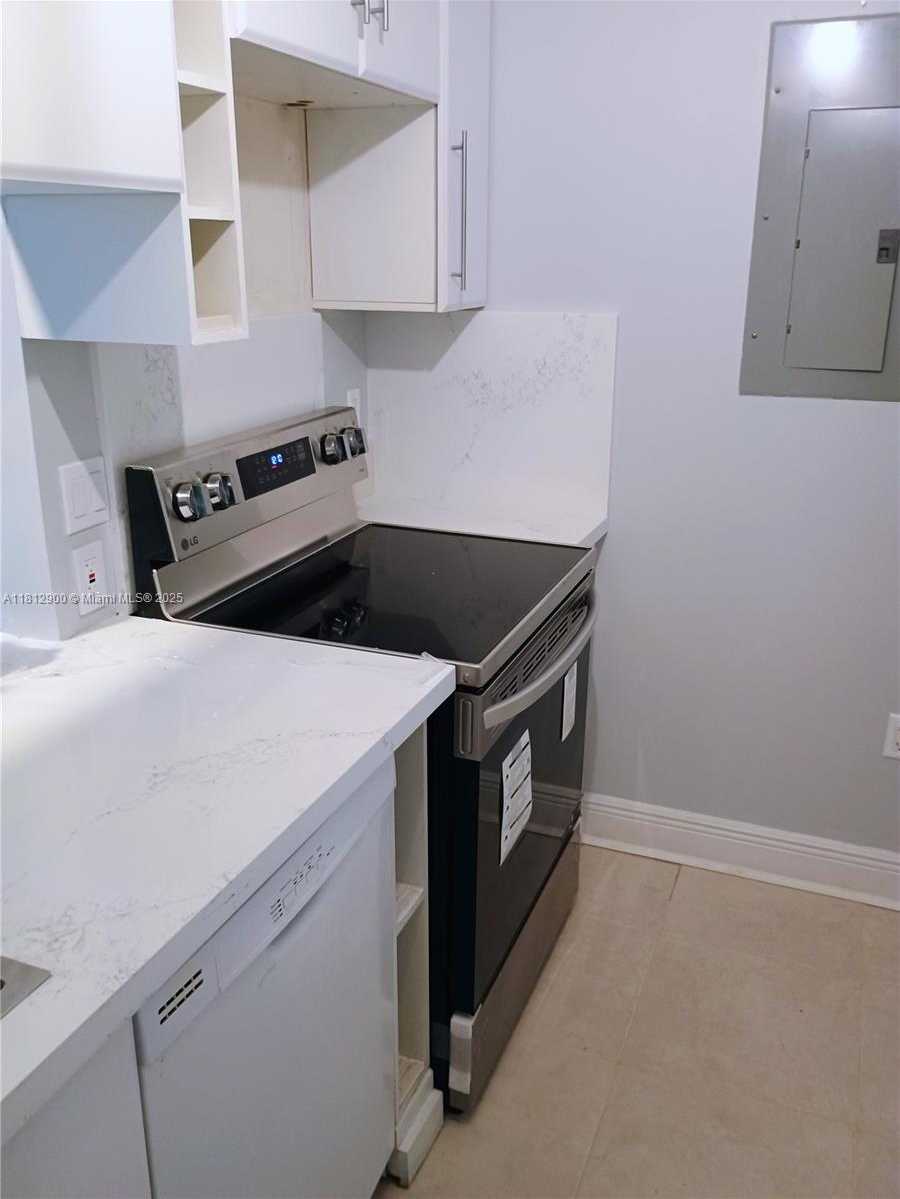 Small Image of 275 NORTH EAST 18TH ST #303, Miami Number 2