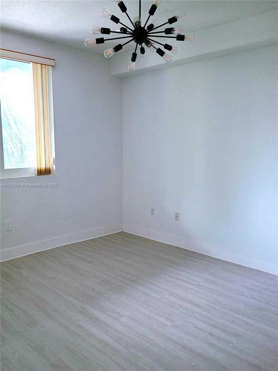 Small Image of 275 NORTH EAST 18TH ST #303, Miami Number 6