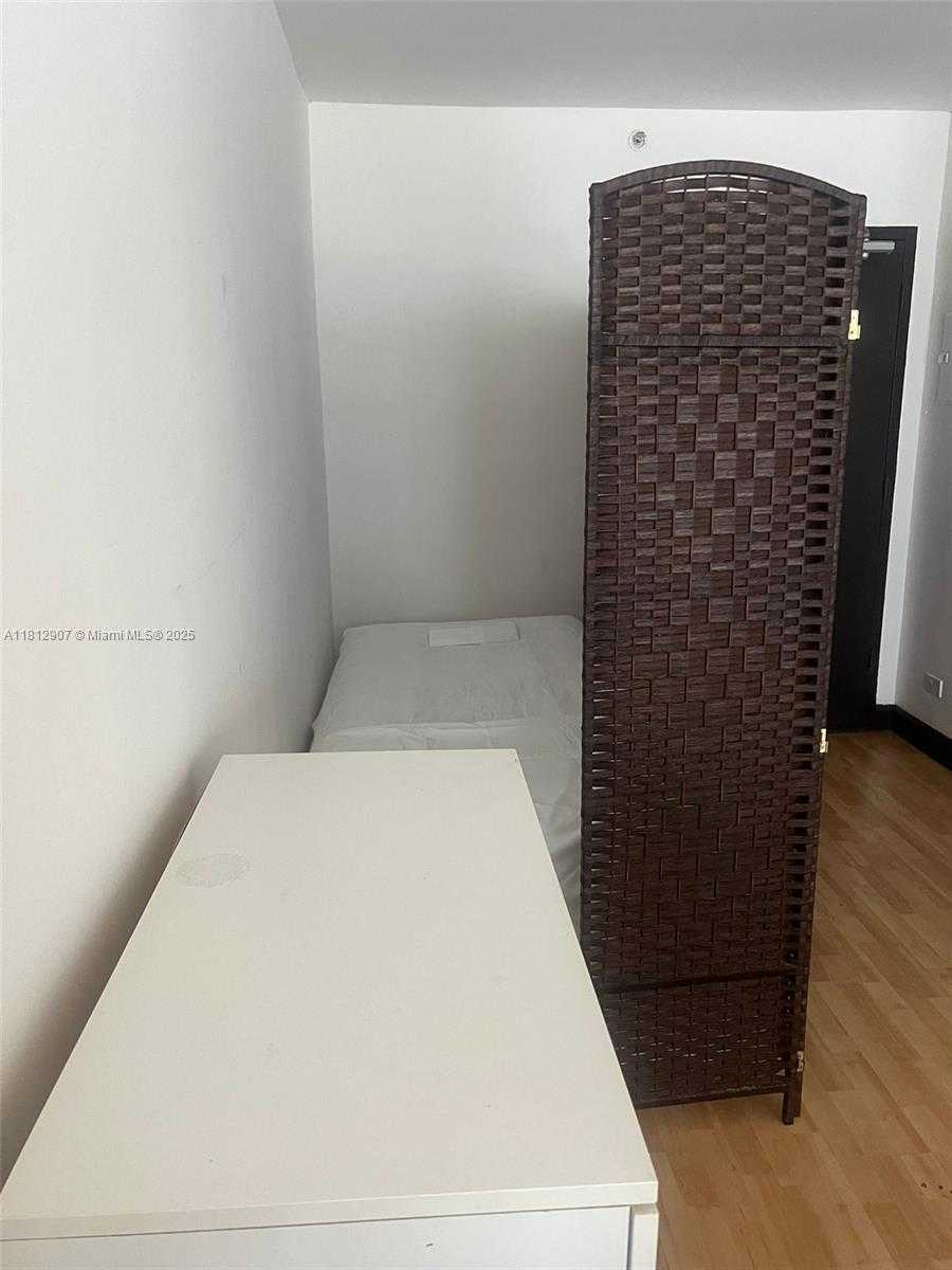 Small Image of 1500 BAY RD #644S, Miami Beach Number 9