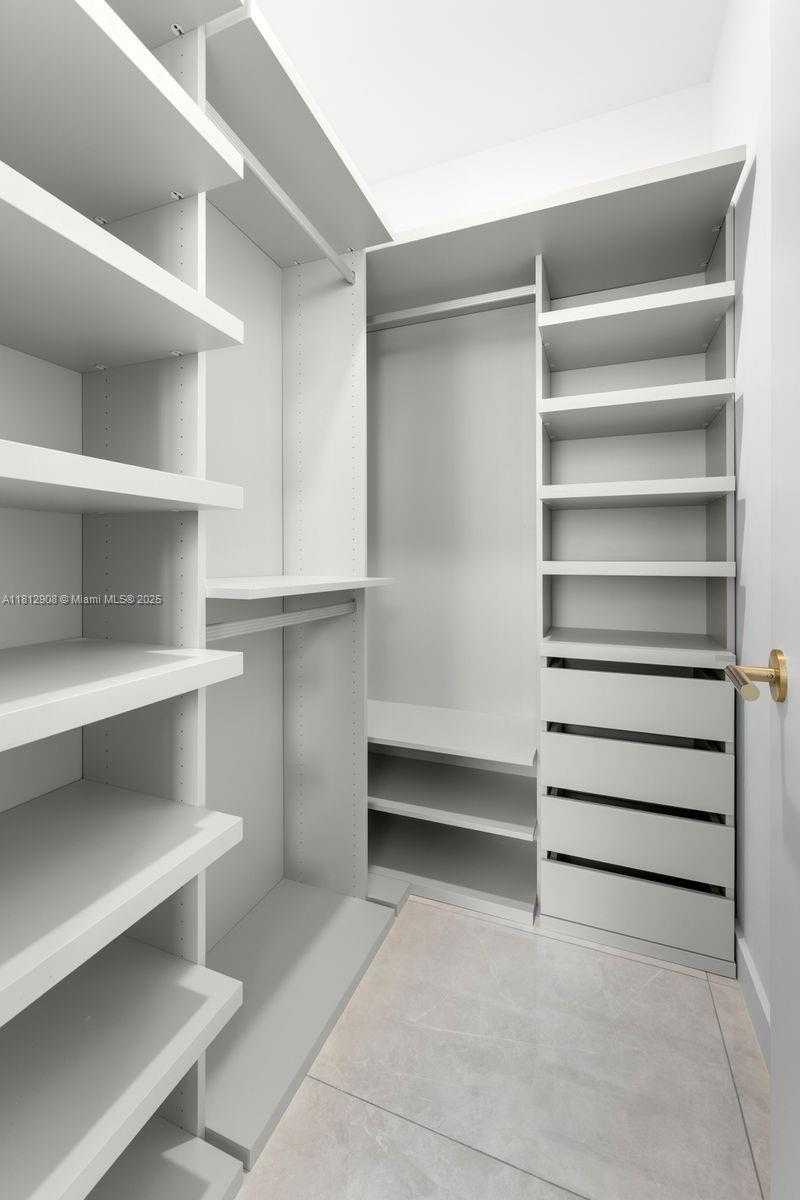 Small Image of 2655 SOUTH BAYSHORE DR #1106, Miami Number 20