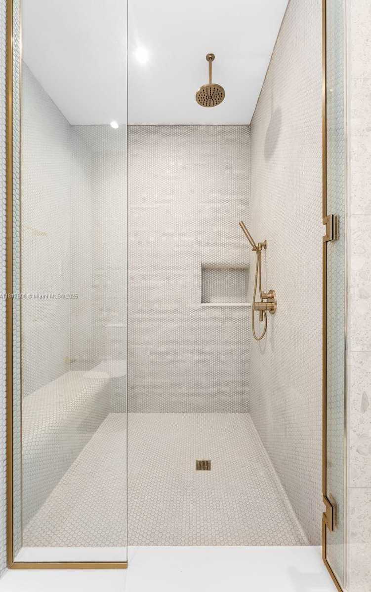 Small Image of 2655 SOUTH BAYSHORE DR #1106, Miami Number 21