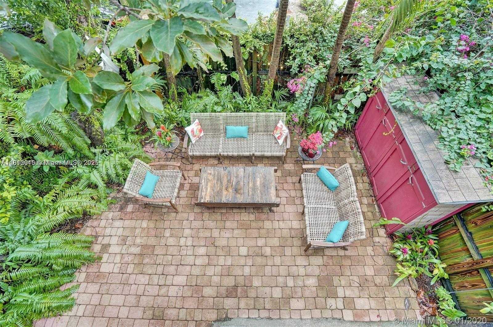 Small Image of 2940 SHIPPING AVE, Miami Number 14