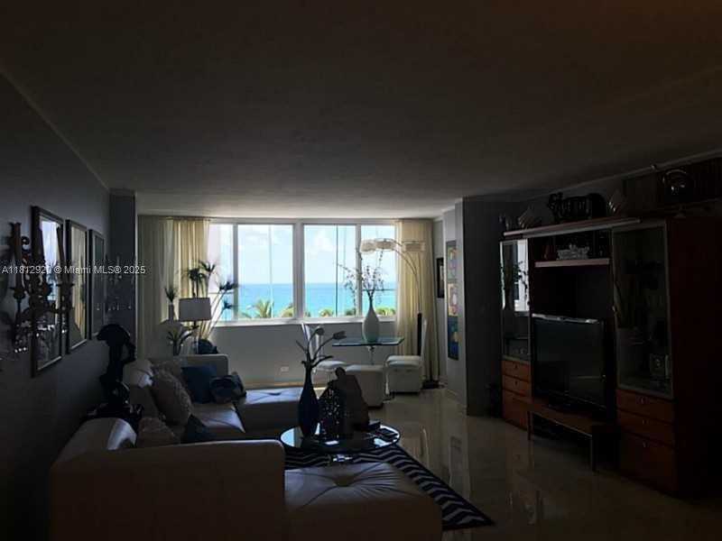 Small Image of 5005 COLLINS AVE #515, Miami Beach Number 6